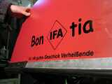 Er klebt und wir sind zufrieden